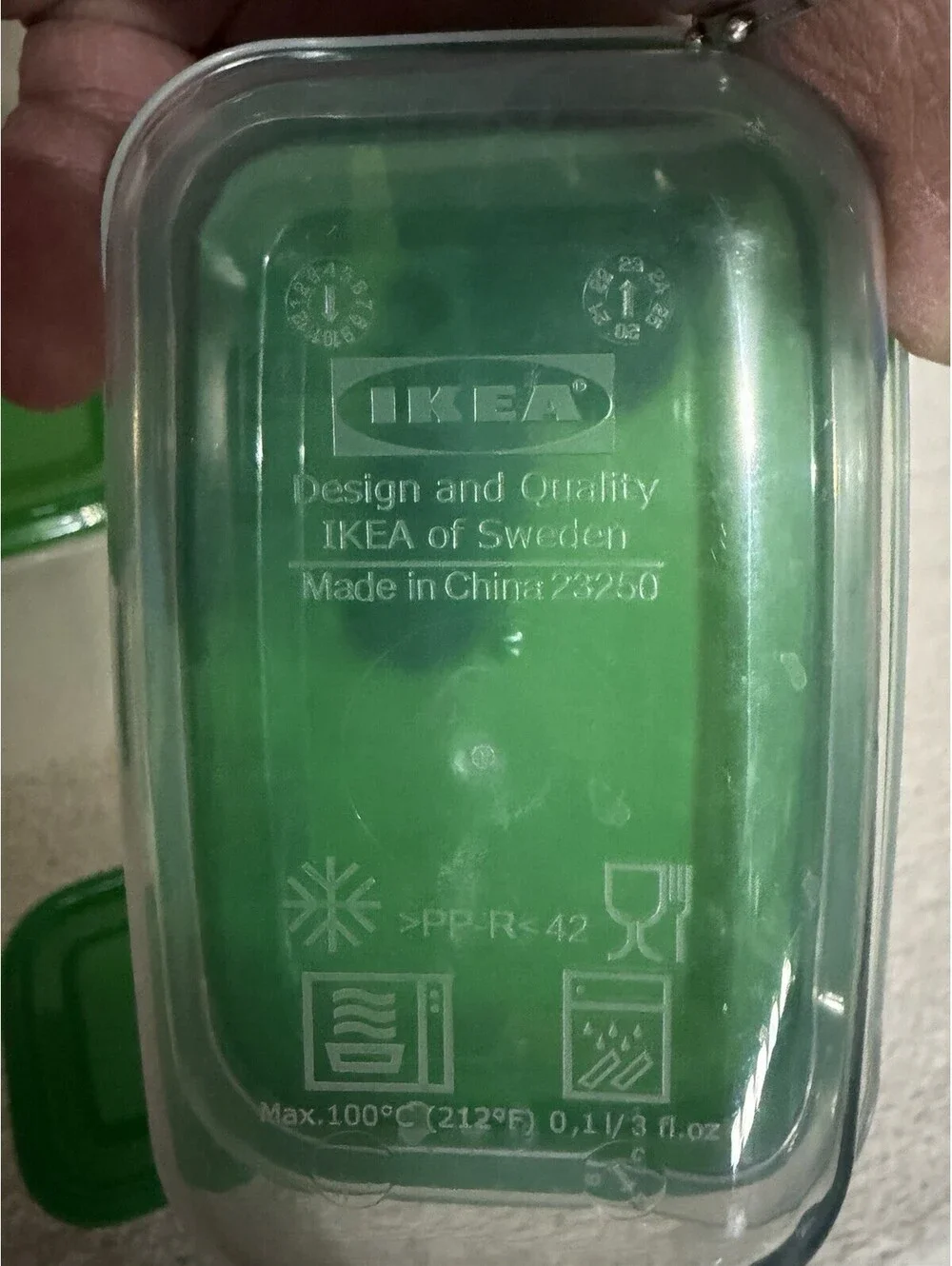 Ikea 5  Pieces Green & Clear Plastic Food Saver W/Lids